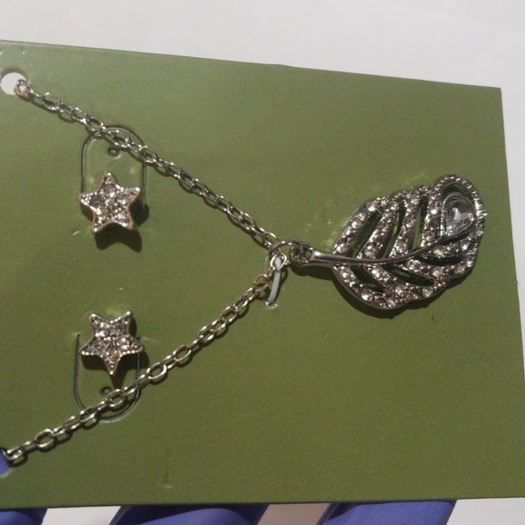 Silver Leaf Pendant Necklace & Starburst Earrings – Elegant Women's Jewelry set - Picture 8 of 10